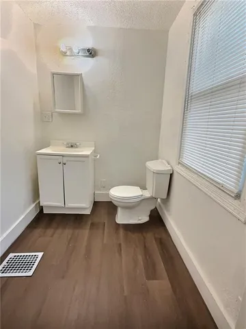 $110,000 | 2006 Agnes Avenue, Kansas City, MO 64127