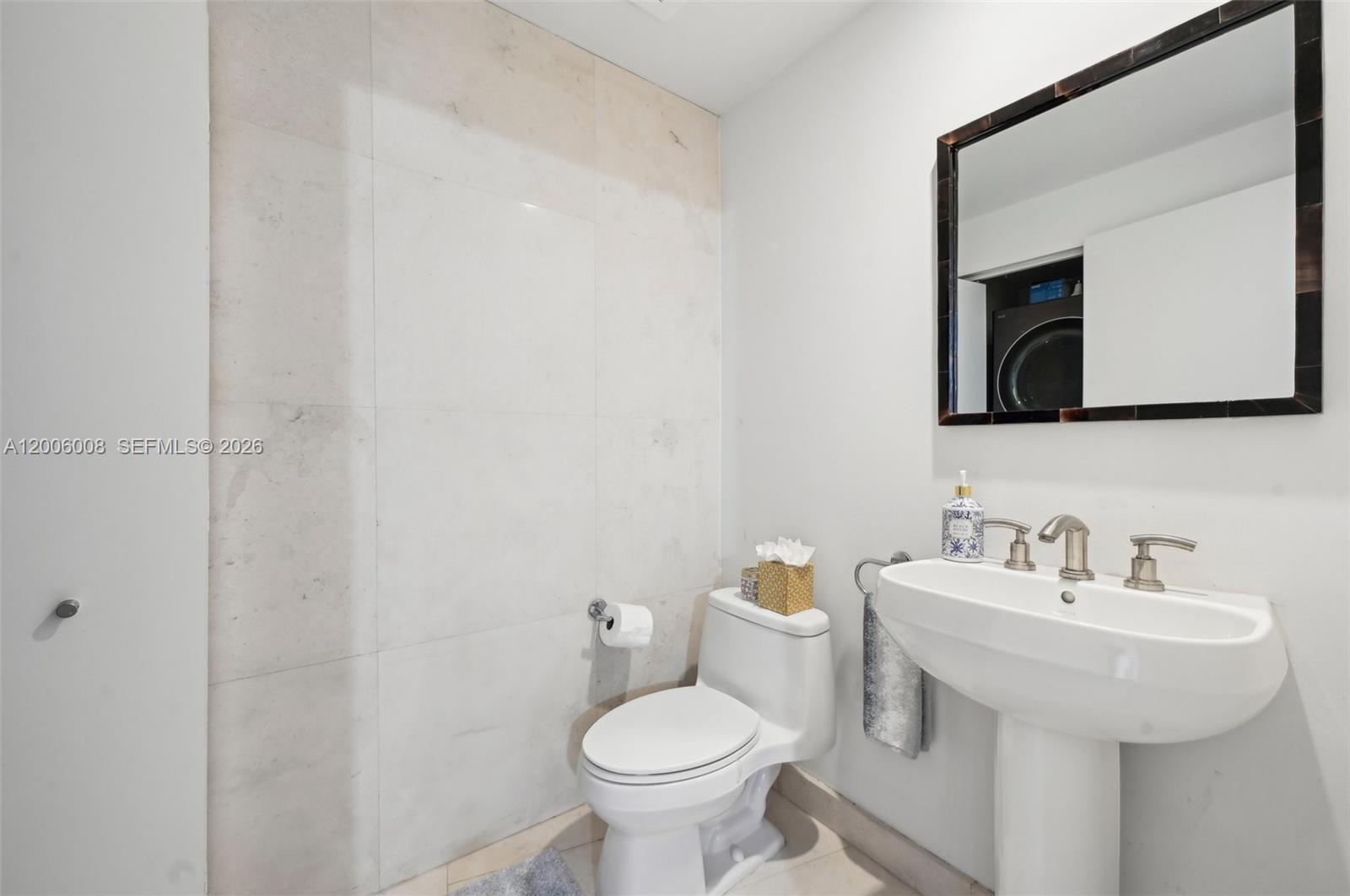 901 Brickell Key Boulevard, Unit 1009 Miami, FL 33131 - Photo 12 of 33