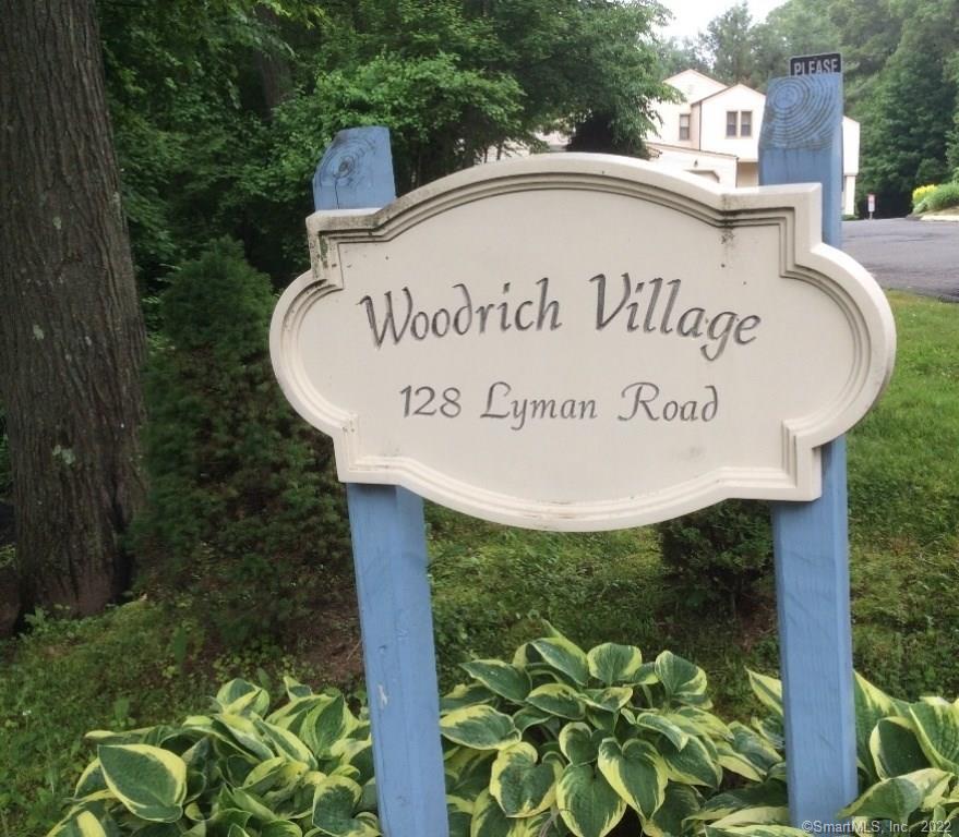 Complex sign