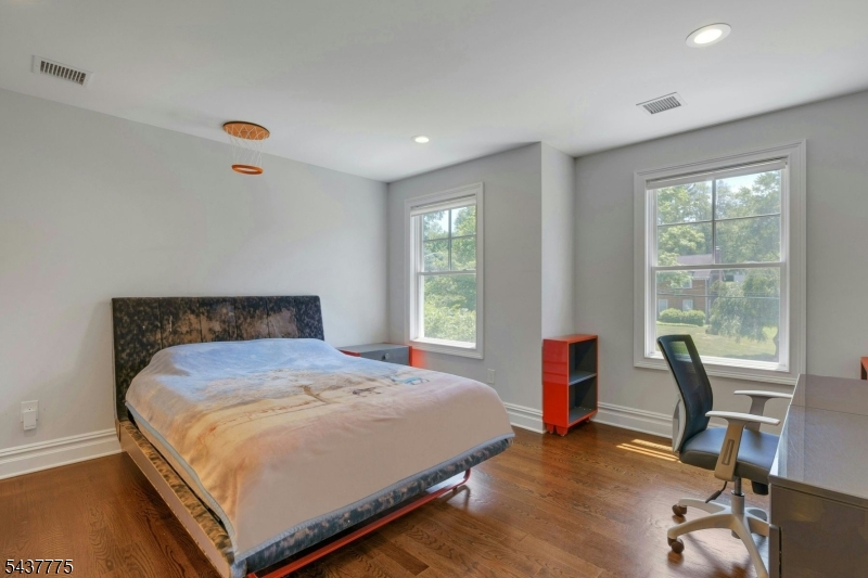 16 Exeter Road Short Hills, NJ 07078 - Photo 35 of 49