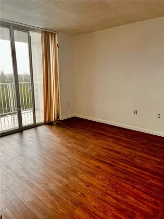 $255,000 | 1300 Northeast Miami Gardens Drive, Unit 1001E, Miami, FL 33179