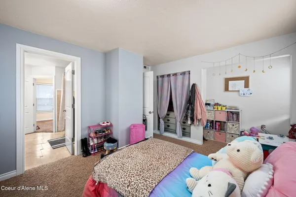 $437,900 | 127 Kellogg Avenue, Kellogg, ID 83837