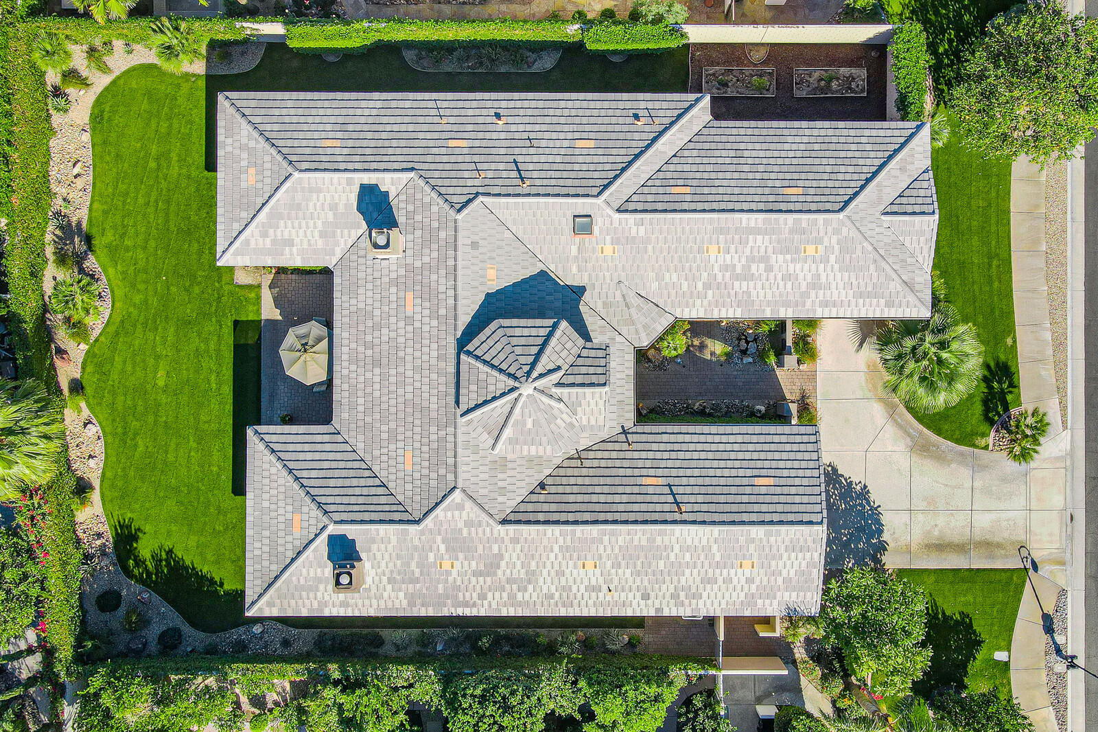 3 Lyon Road Rancho Mirage, CA 92270 - Photo 33 of 38 an aerial view of a house with patio