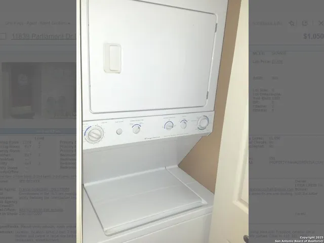 a close up view of washer and dryer