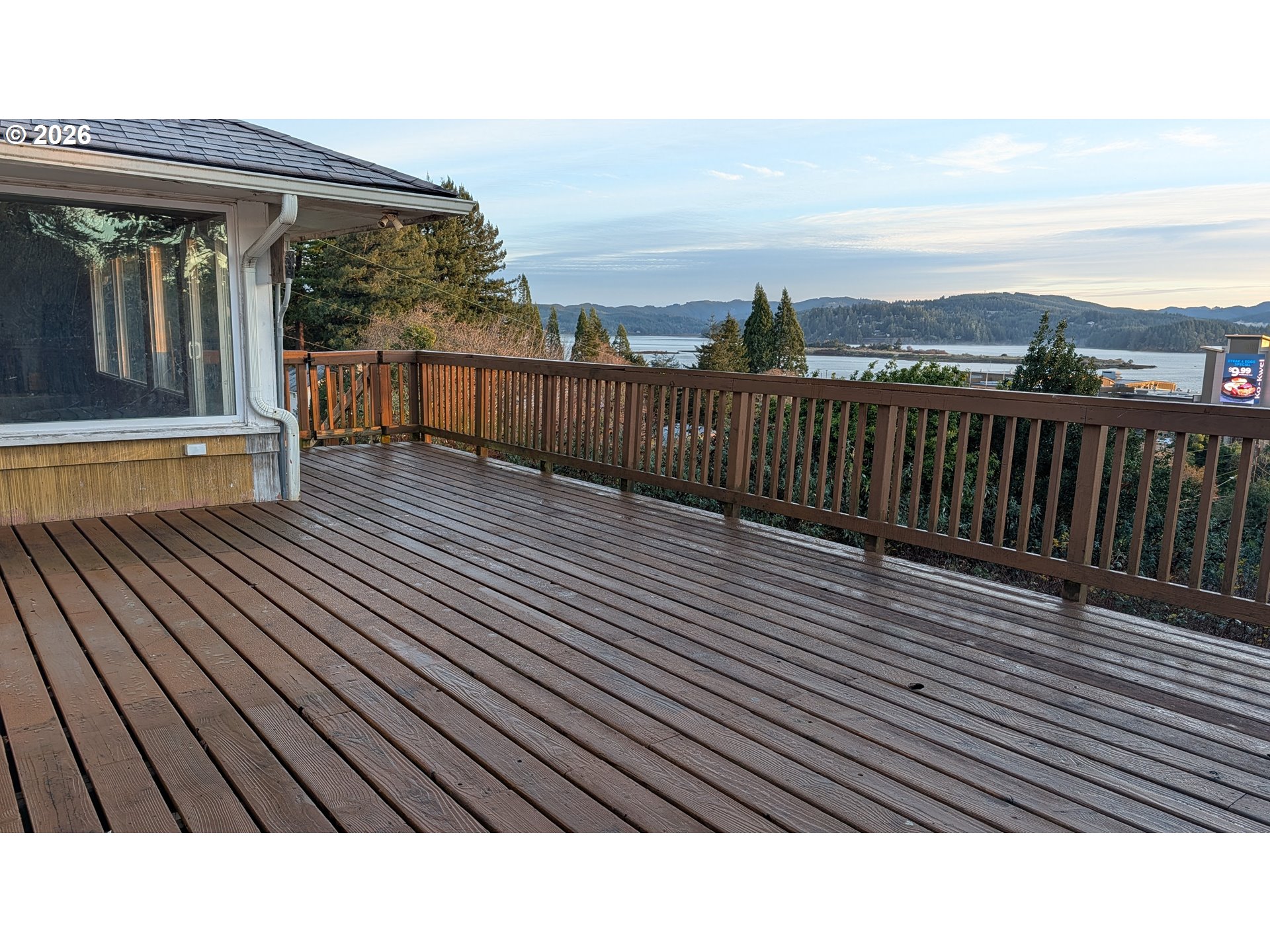 515 State Street North Bend, OR 97459 - Photo 12 of 36