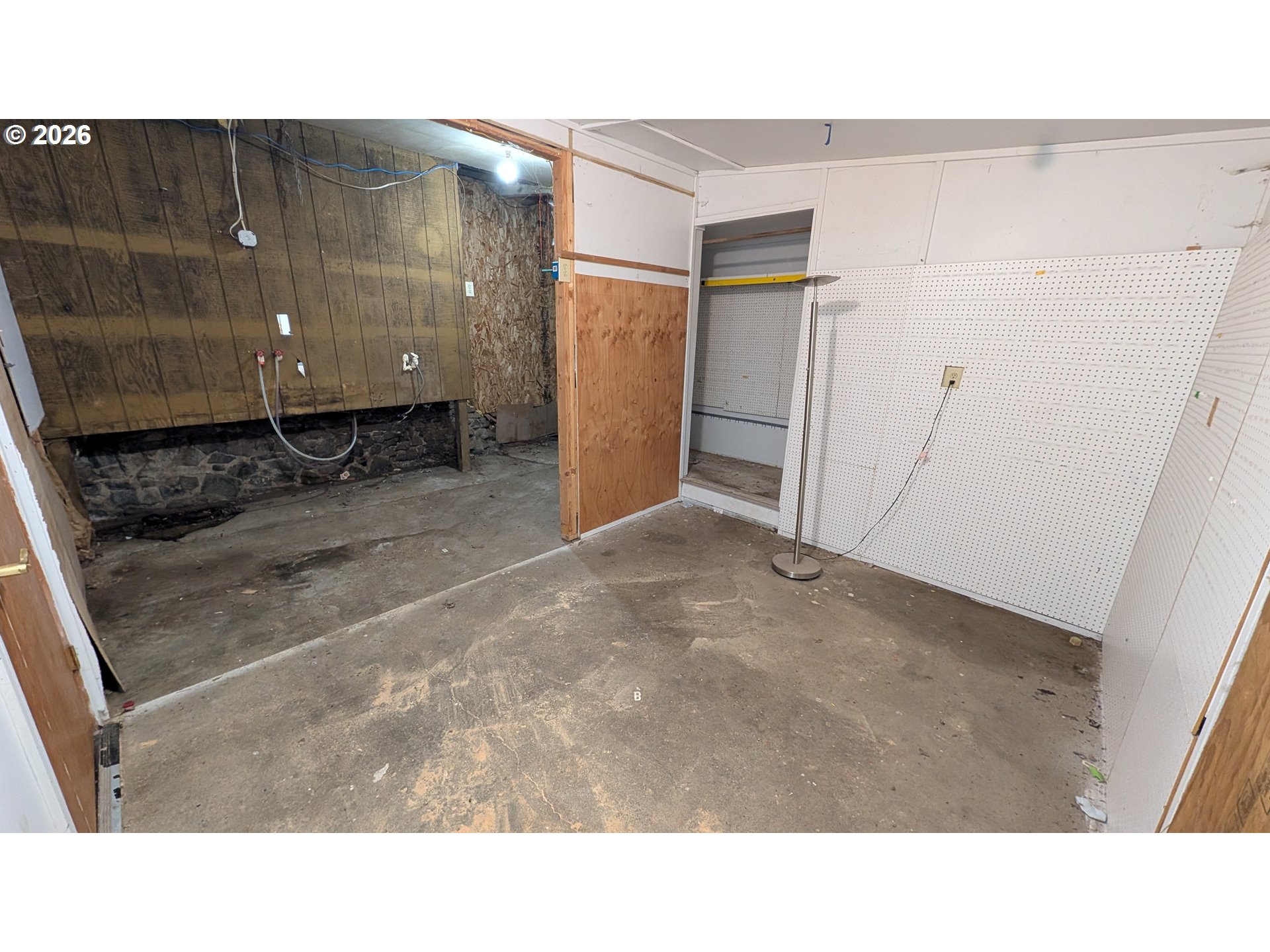 515 State Street North Bend, OR 97459 - Photo 30 of 36