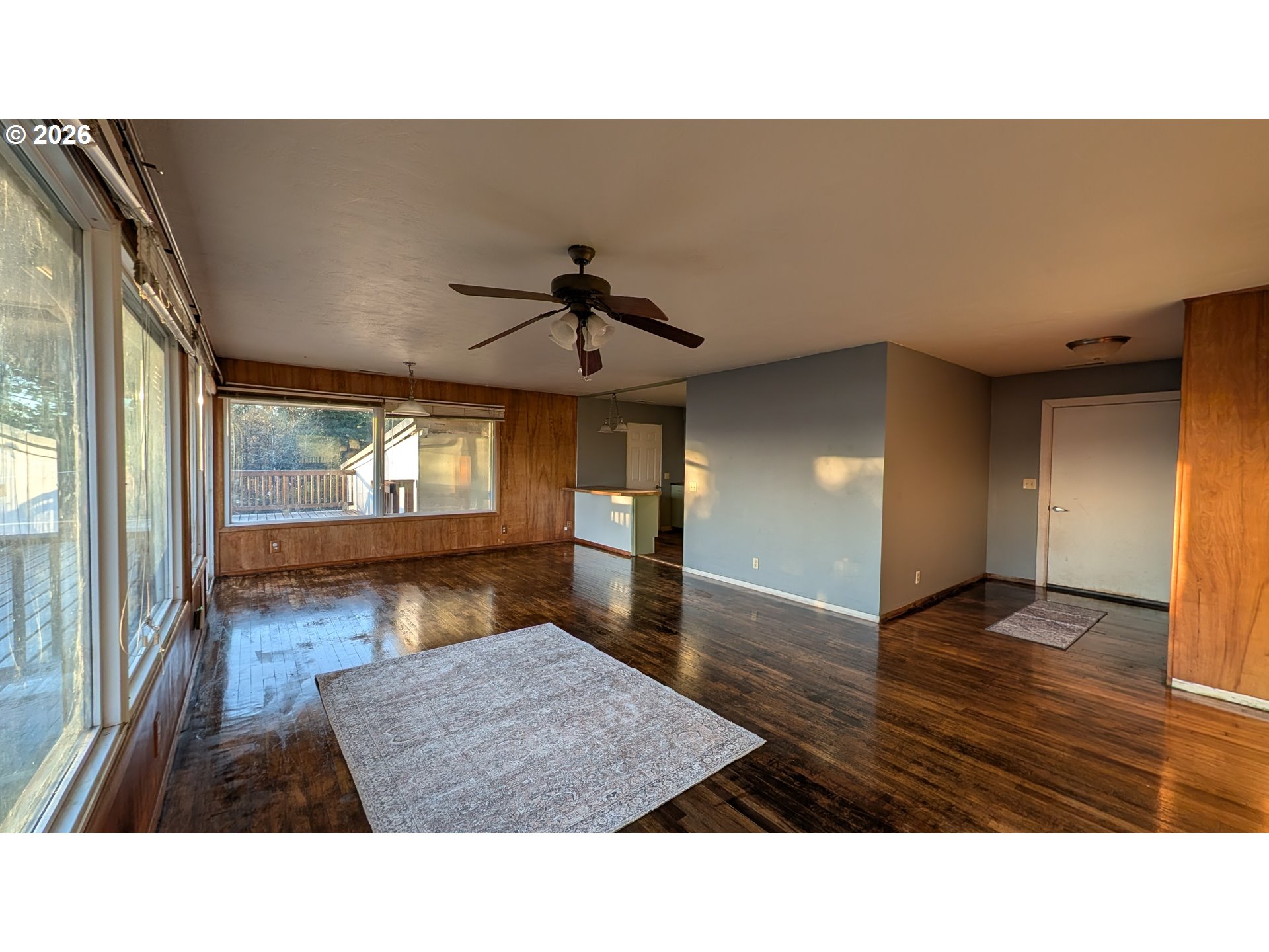 515 State Street North Bend, OR 97459 - Photo 5 of 36