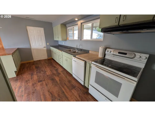 $289,000 | 515 State Street, North Bend, OR 97459