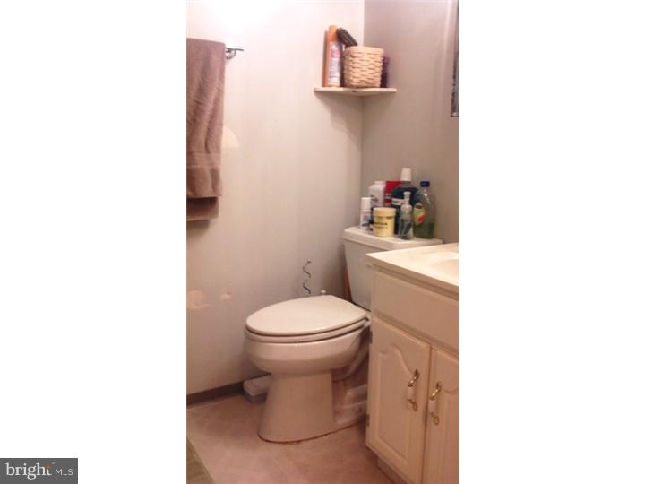 3548 Brookview Road Philadelphia, PA 19154 - Photo 10 of 16 Gallery Image 10