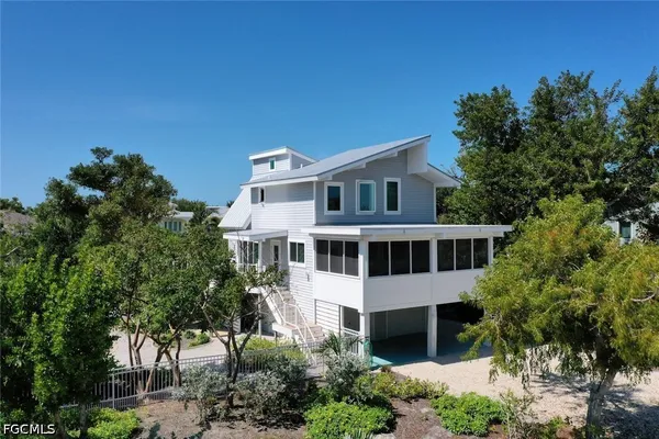 $1,399,000 | 2499 Harbour Lane, Sanibel, FL 33957