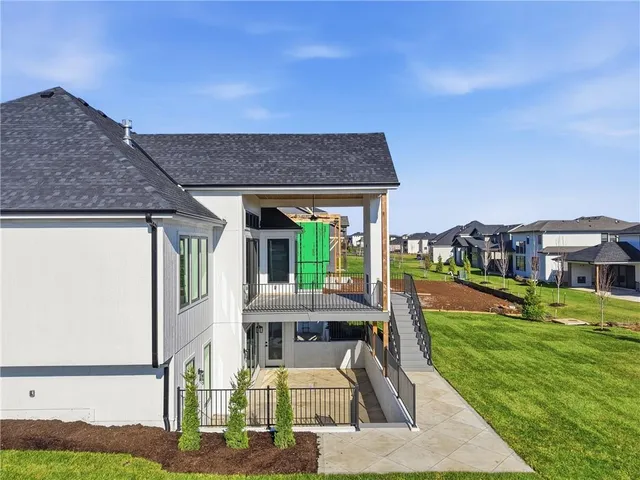 $1,289,900 | 17021 Parkhill Street, Overland Park, KS 66221