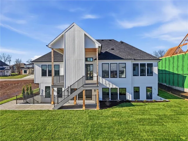 $1,289,900 | 17021 Parkhill Street, Overland Park, KS 66221