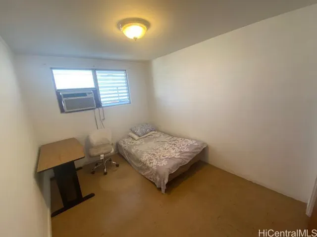 $2,000 | 931 Coolidge Street, Unit 205, Honolulu, HI 96826