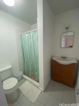 $2,100 | 931 Coolidge Street, Unit 205, Honolulu, HI 96826