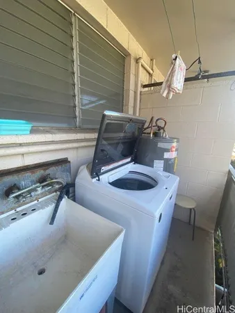 $2,100 | 931 Coolidge Street, Unit 205, Honolulu, HI 96826