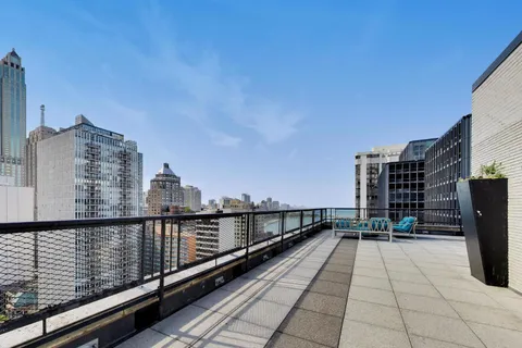 $160,000 | 253 East Delaware Place, Unit 12E, Chicago, IL 60611