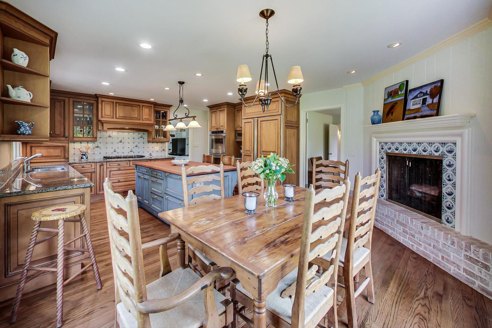 2126 Middlefork Road Northfield, IL 60093 - Photo 13 of 43