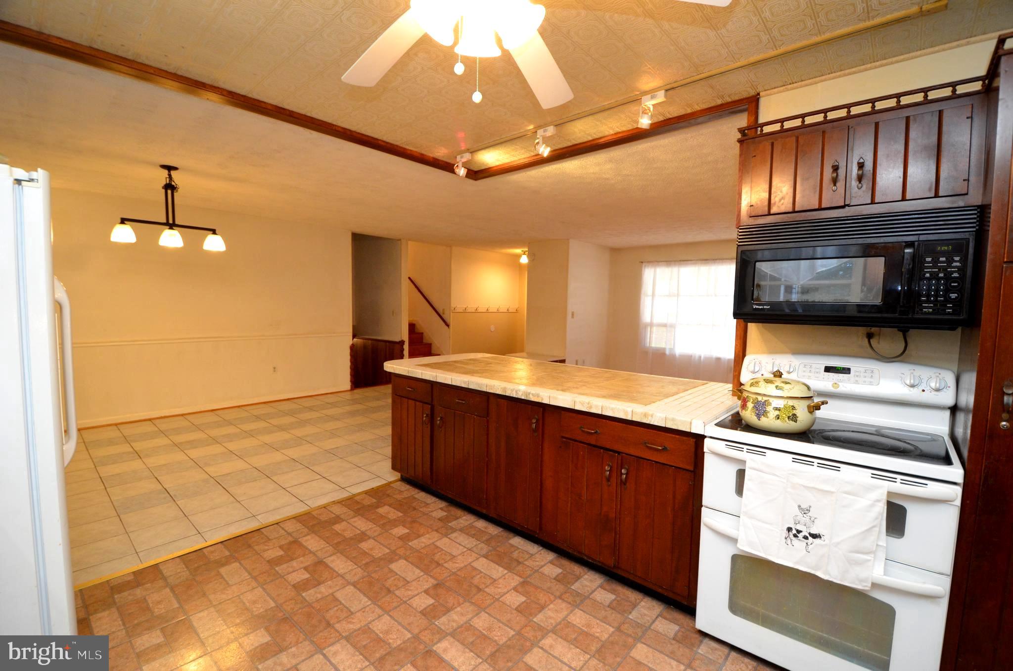 5360 Solomons Island Road Huntingtown, MD 20639 - Photo 15 of 46 Kitchen