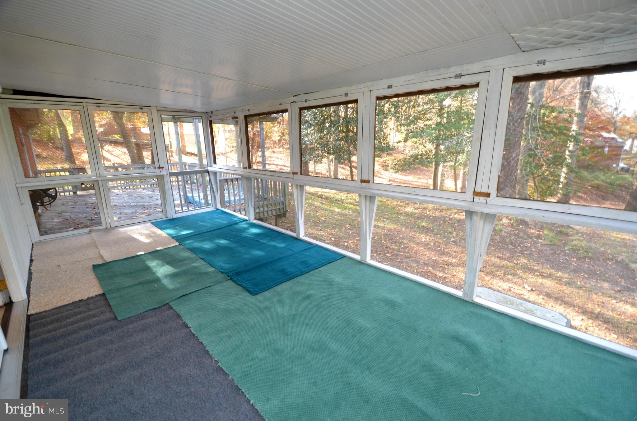 5360 Solomons Island Road Huntingtown, MD 20639 - Photo 17 of 46 Screen porch