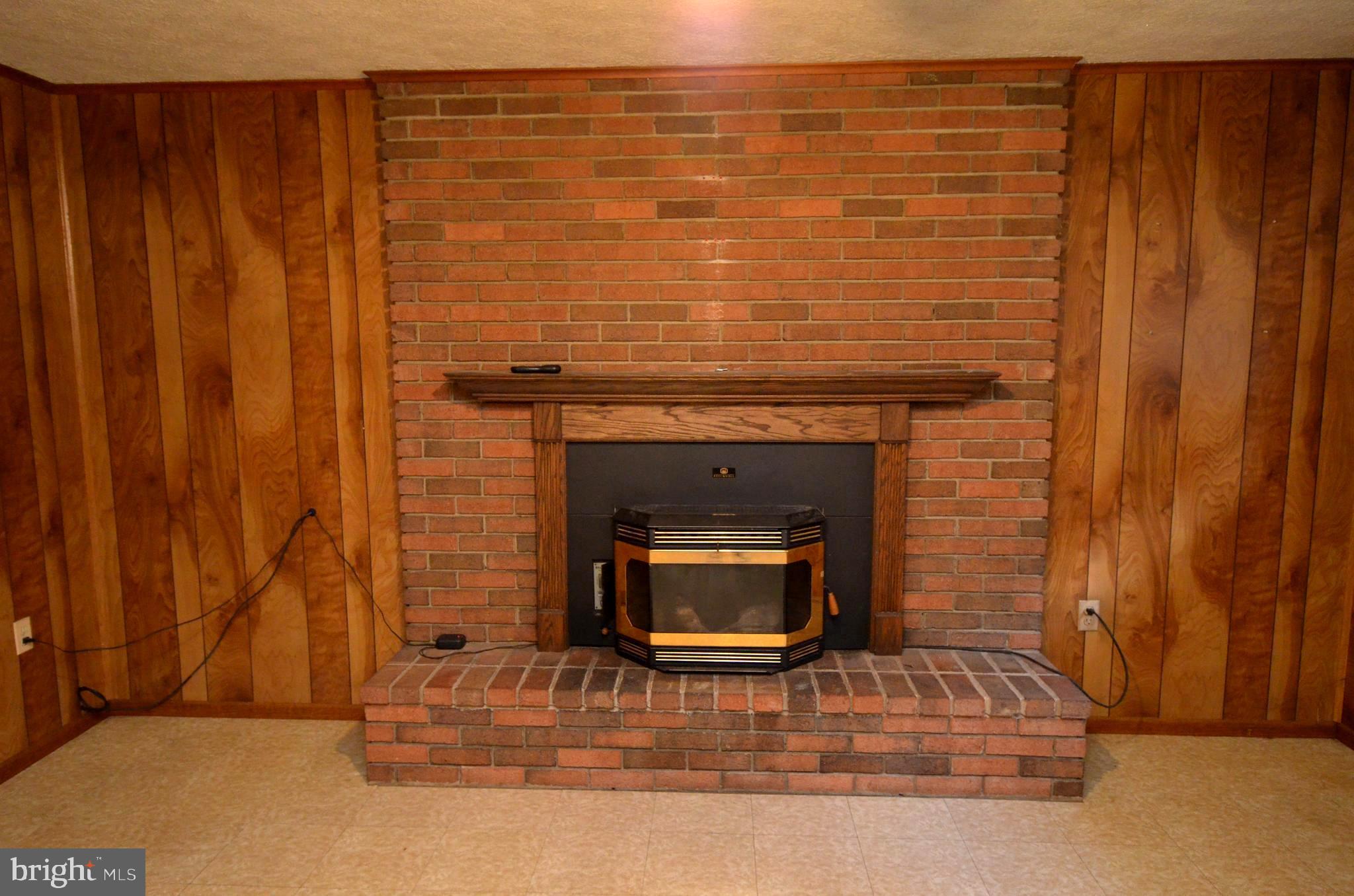 5360 Solomons Island Road Huntingtown, MD 20639 - Photo 26 of 46 Pellet stove