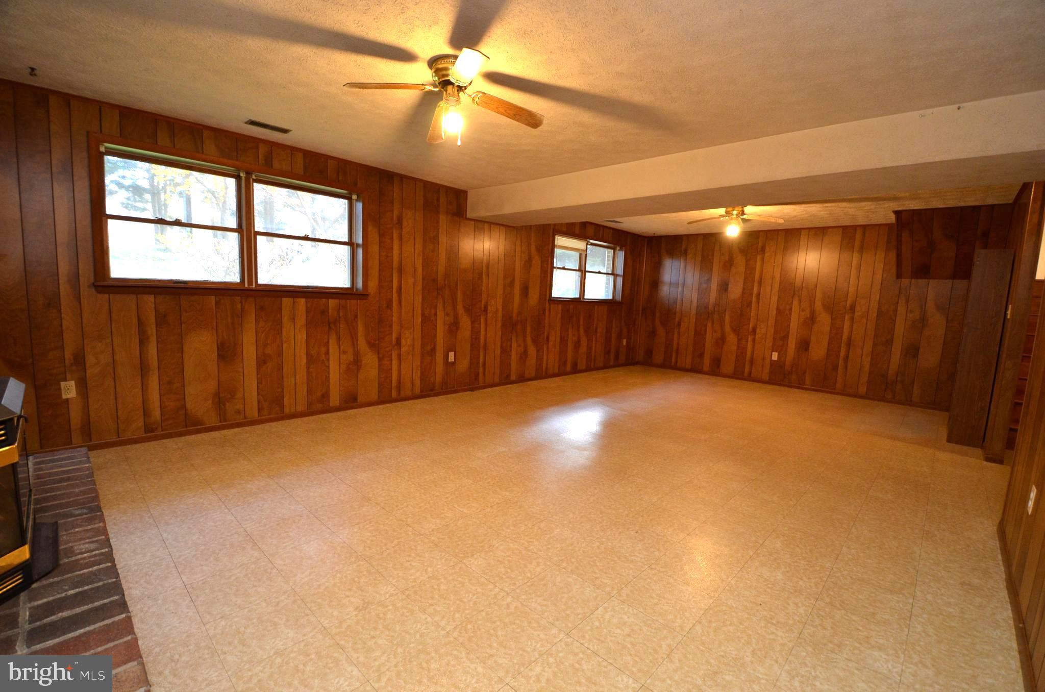 5360 Solomons Island Road Huntingtown, MD 20639 - Photo 27 of 46 Lower level family room