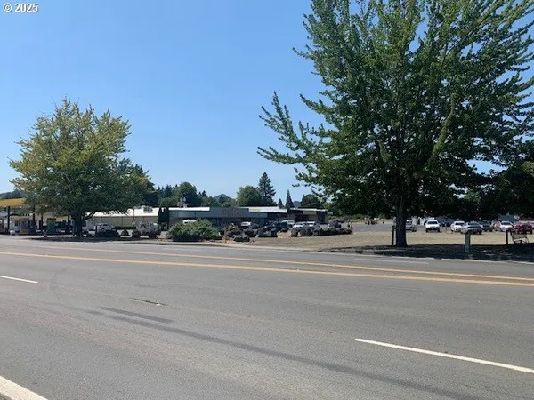 $249,500 | 0 Southwest Main Street, Winston, OR 97496