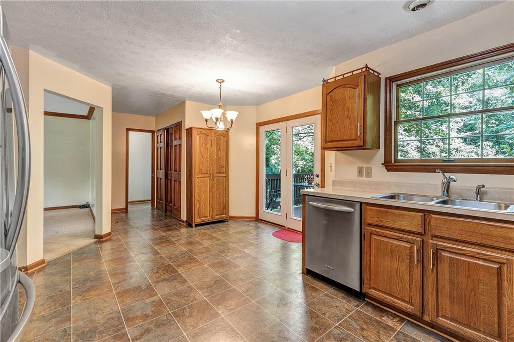 4730 Dutch Ridge Road Beaver, PA 15009 - Photo 3 of 23