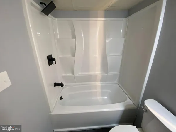 $1,600 | 1575 West Street Road, Unit 439, Warminster, PA 18974
