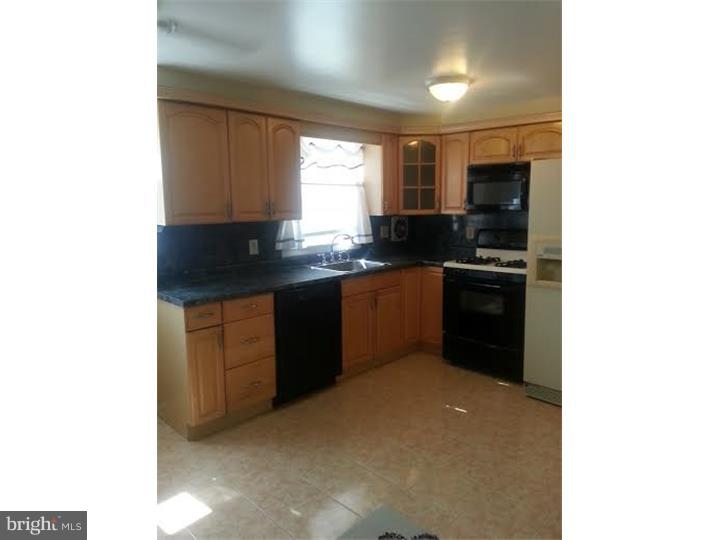 2864 Welsh Road Philadelphia, PA 19152 - Photo 8 of 19 Gallery Image 8