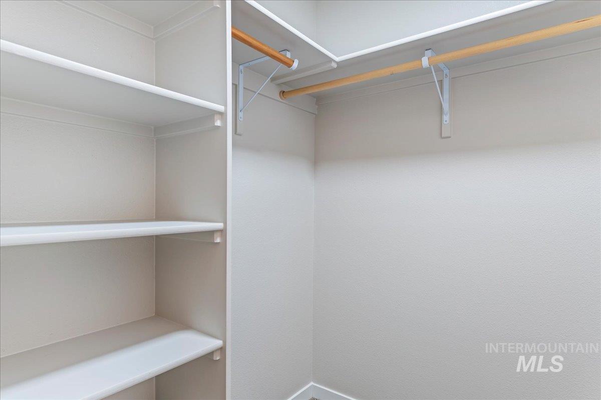 2501 East Goldstone Street Meridian, ID 83642 - Photo 19 of 26 View of walk in closet