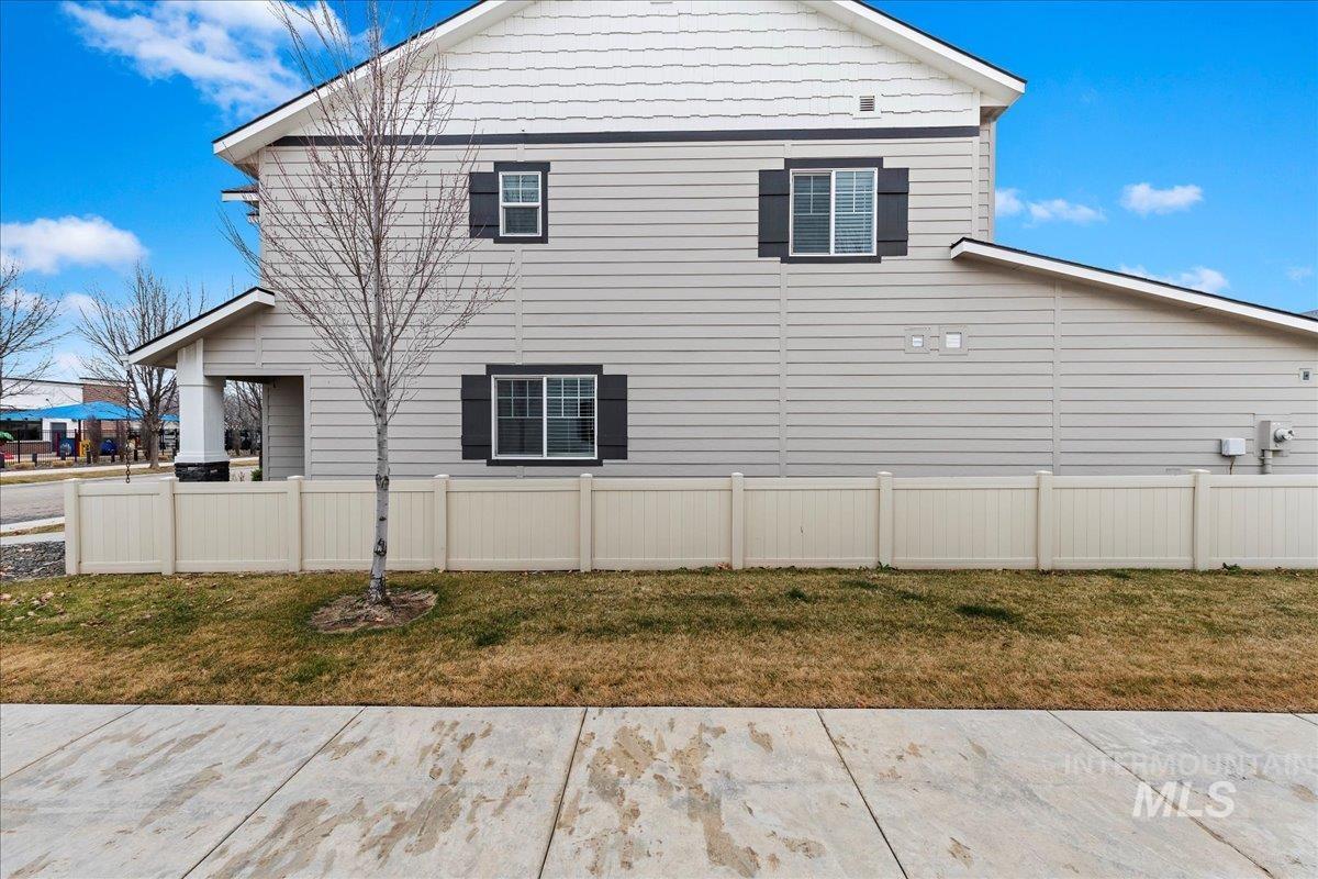 2501 East Goldstone Street Meridian, ID 83642 - Photo 22 of 26 View of property exterior