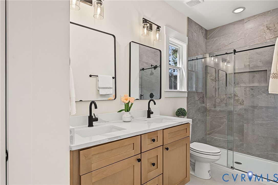 3601.5 Decatur Street Richmond, VA 23224 - Photo 19 of 32 Dual vanity with undermount sinks and quartz-style