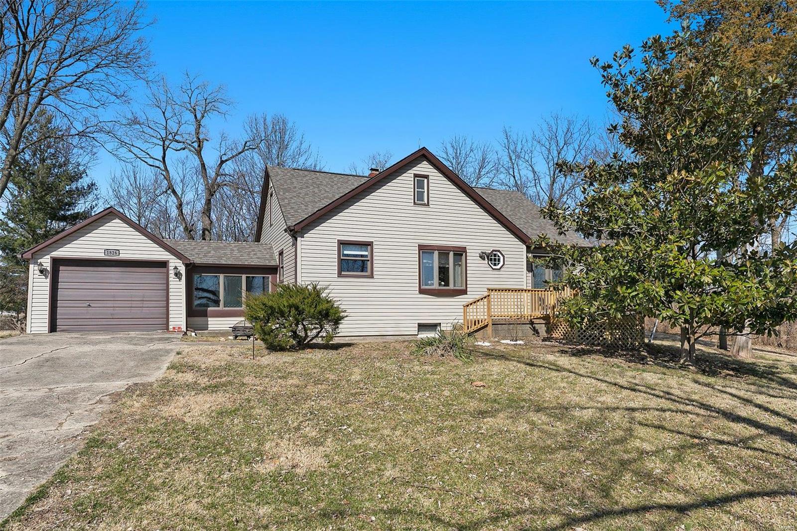1826 Arkansas Road Highland, IL 62249 - Photo 23 of 32