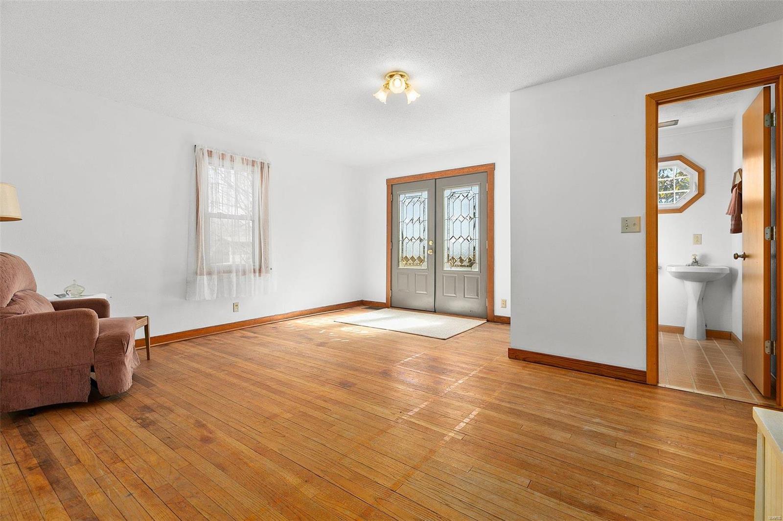 1826 Arkansas Road Highland, IL 62249 - Photo 4 of 32
