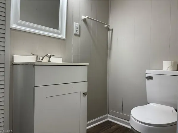 $1,349 | 212 North 12th Avenue, Mayodan, NC 27027