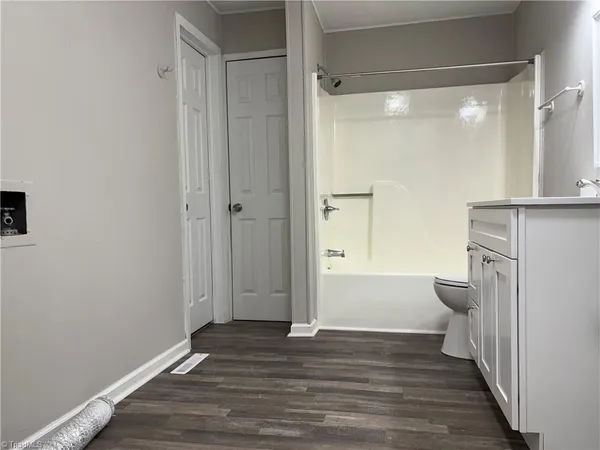 $1,349 | 212 North 12th Avenue, Mayodan, NC 27027