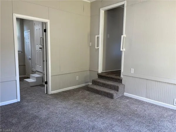 $1,349 | 212 North 12th Avenue, Mayodan, NC 27027