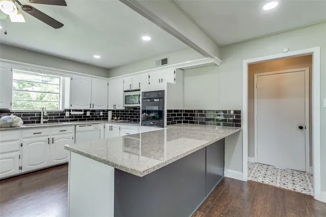 $2,650 | 925 West Lucas Road, Lucas, TX 75002