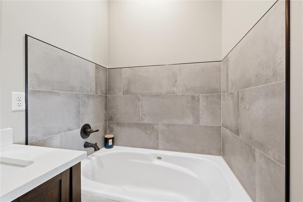 3826 South Sweeney Road Grain Valley, MO 64029 - Photo 24 of 41