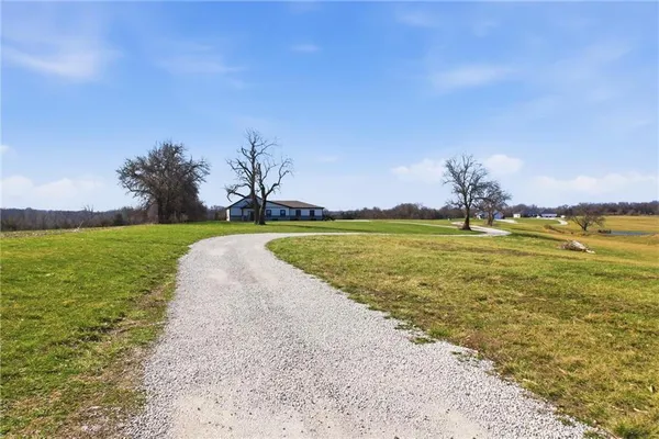 $650,000 | 3826 South Sweeney Road, Grain Valley, MO 64029