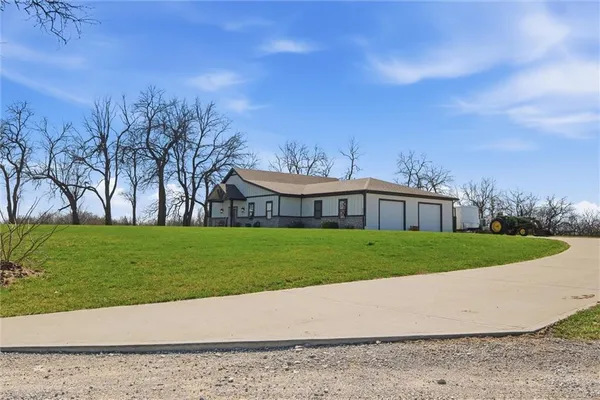 $650,000 | 3826 South Sweeney Road, Grain Valley, MO 64029