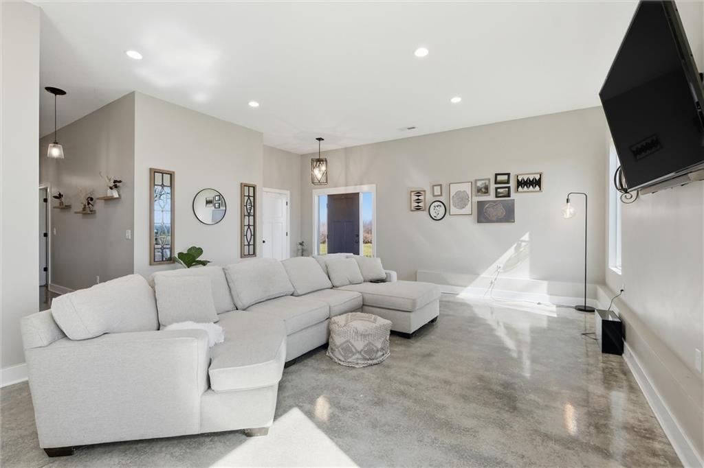 3826 South Sweeney Road Grain Valley, MO 64029 - Photo 7 of 41