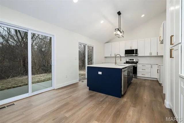 $569,900 | 15278 Country Field Court, Chesterfield, MO 63017