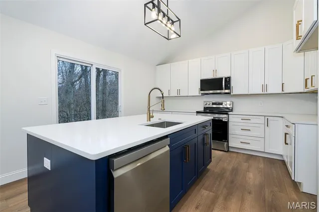 $569,900 | 15278 Country Field Court, Chesterfield, MO 63017