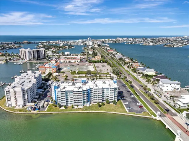 $2,500 | 500 Treasure Island Causeway, Unit 501, Treasure Island, FL 33706