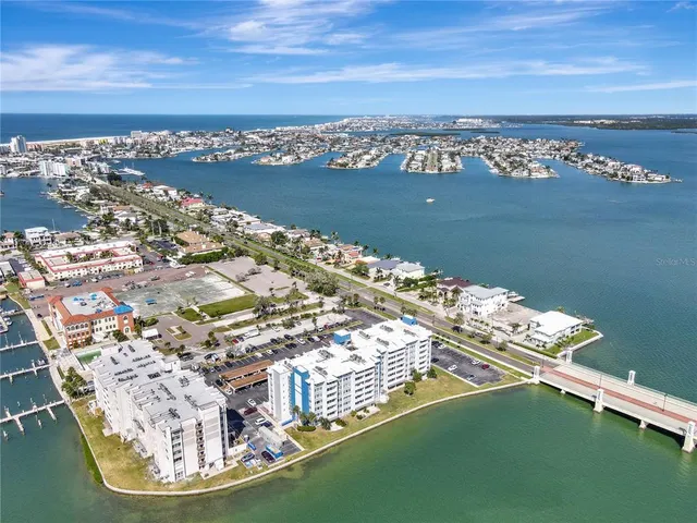 $2,500 | 500 Treasure Island Causeway, Unit 501, Treasure Island, FL 33706