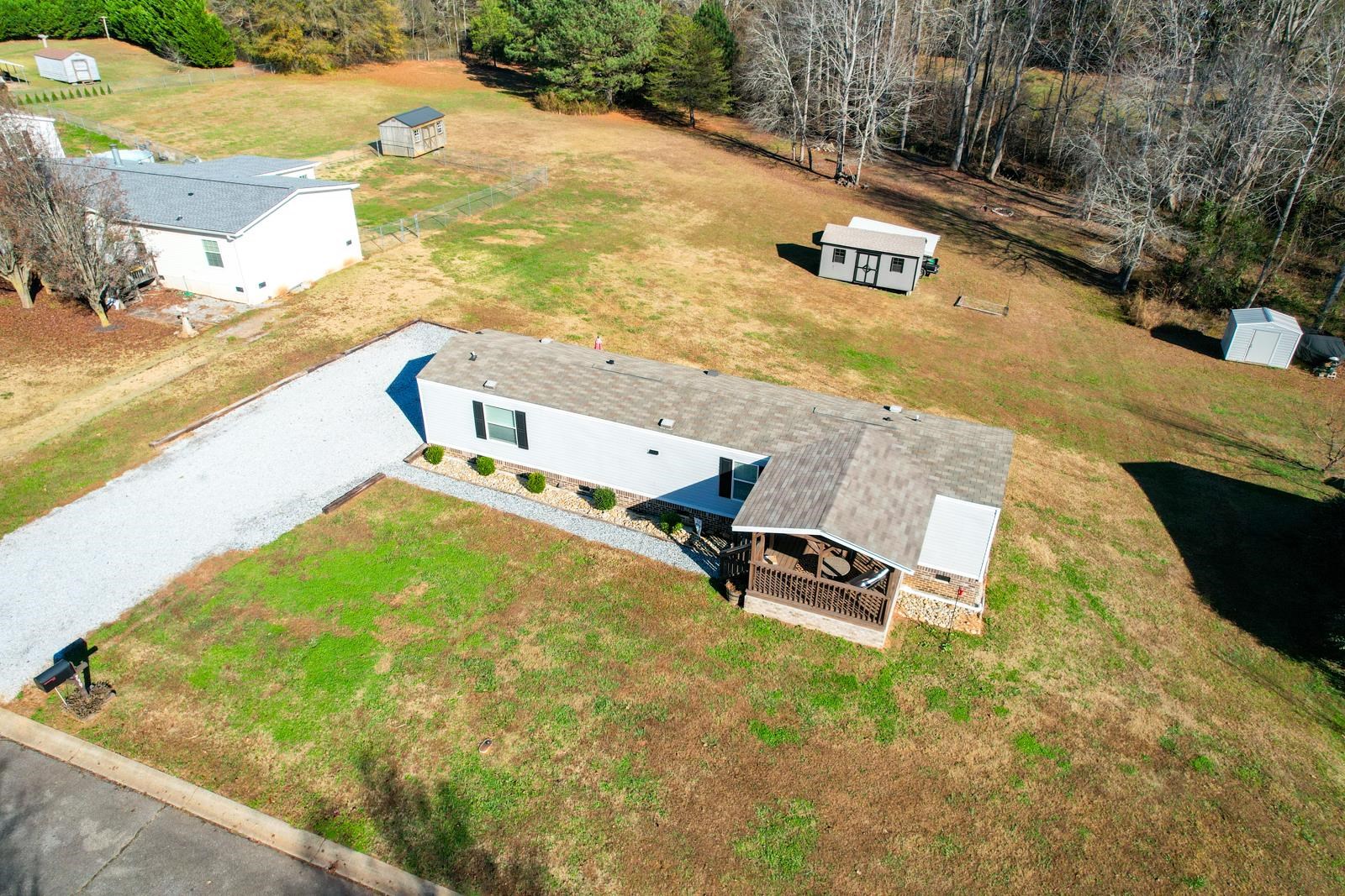 739 East Fleming Farm Drive Inman, SC 29349 - Photo 32 of 41