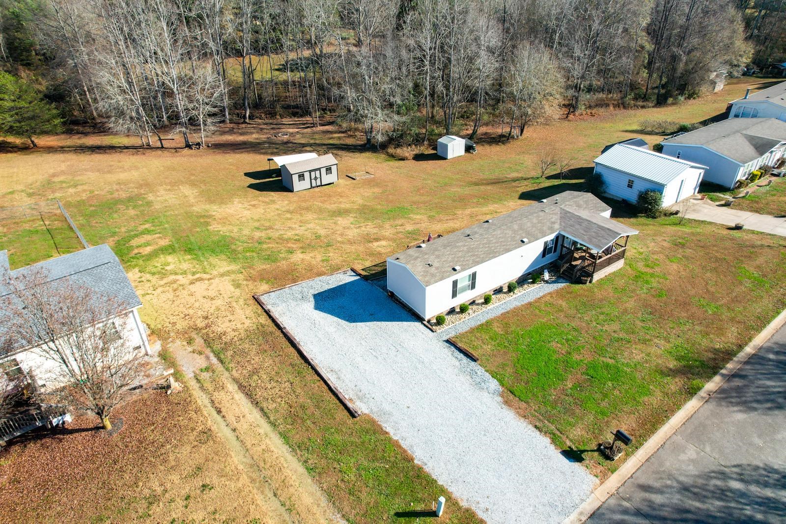 739 East Fleming Farm Drive Inman, SC 29349 - Photo 33 of 41