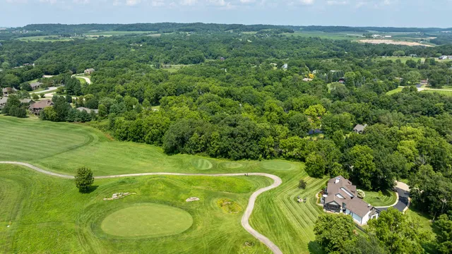 a view of a tennis court