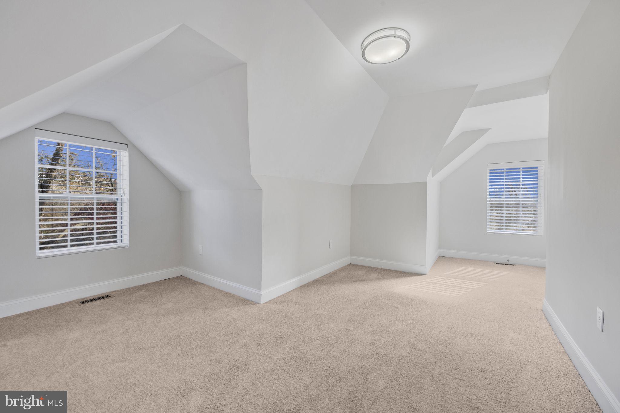 2420 West Rogers Avenue Baltimore, MD 21209 - Photo 48 of 67 Third floor - sixth bedroom